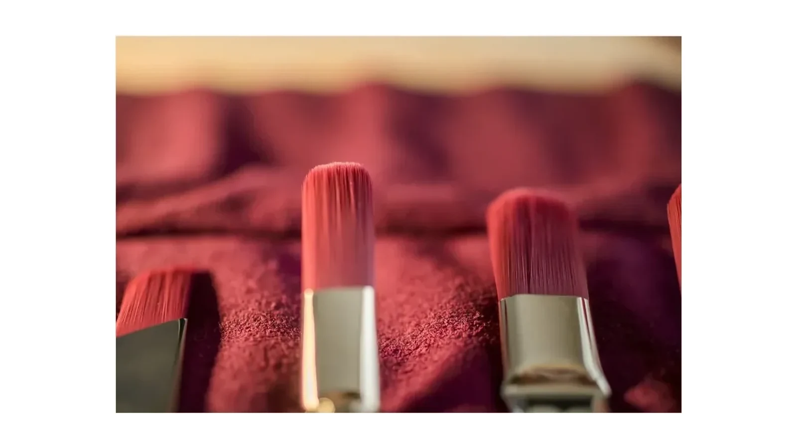 Red Filament Finish Brush Set